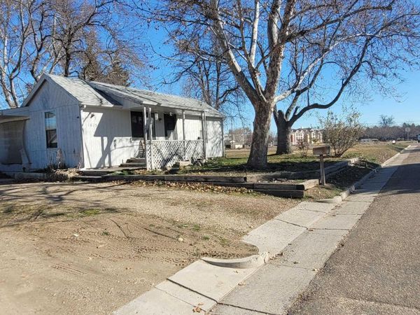 1415 E Oak St, Caldwell, ID 83605