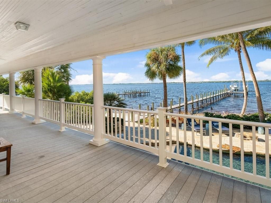 100 Fairview Ave, Fort Myers, FL 33905 Photo