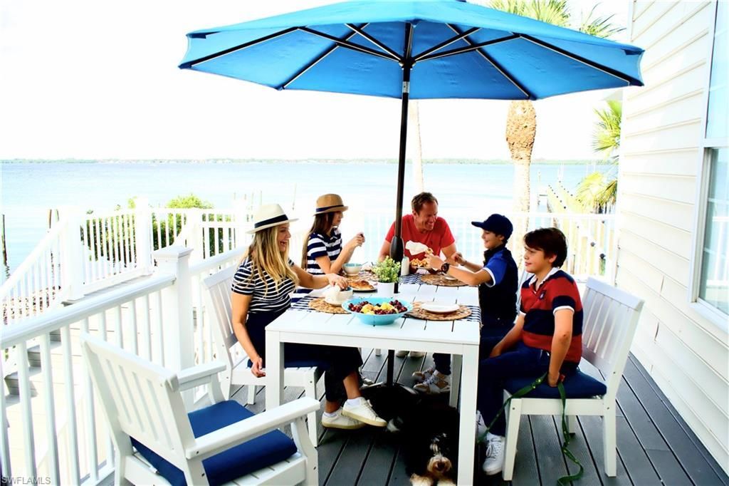 100 Fairview Ave, Fort Myers, FL 33905 Photo