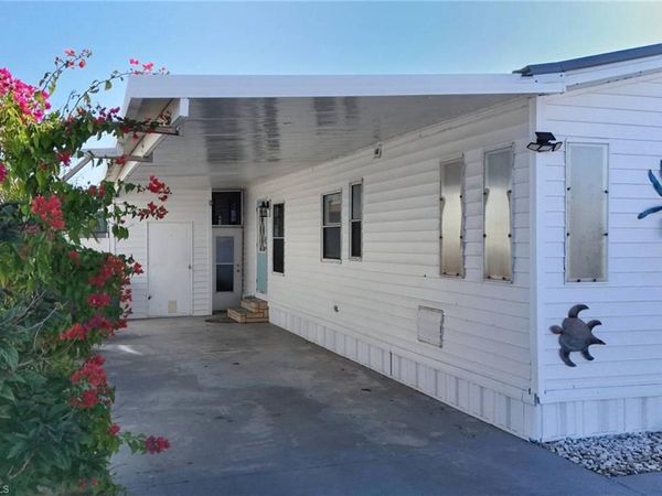 3070 Harpoon LN , ST. JAMES CITY, FL 33956