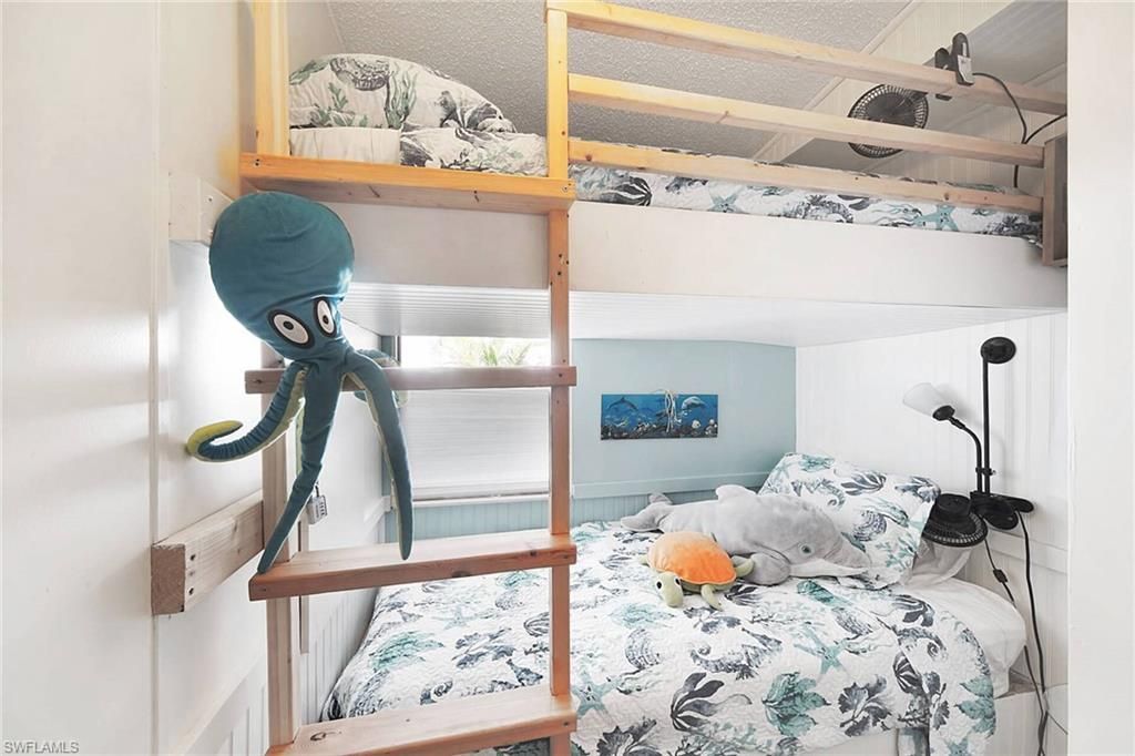 3070 Harpoon Ln , Saint James City, FL 33956 Photo