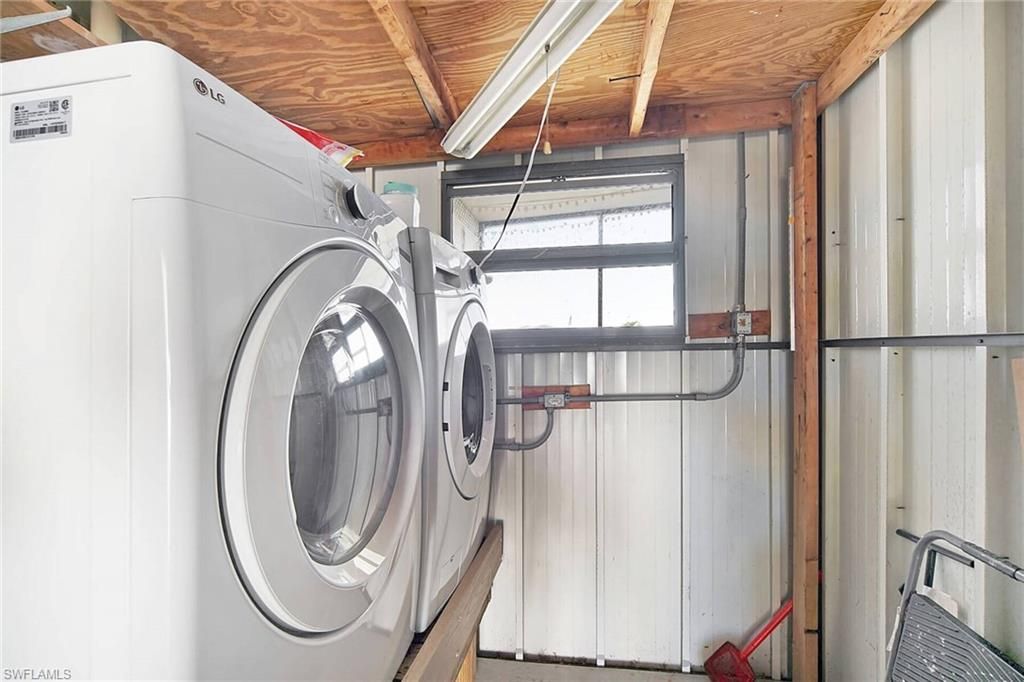 3070 Harpoon Ln , Saint James City, FL 33956 Photo