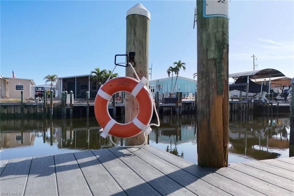 3070 Harpoon Ln , Saint James City, FL 33956 Photo