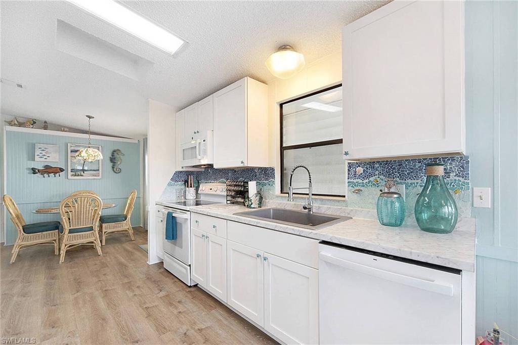 3070 Harpoon Ln , Saint James City, FL 33956 Photo