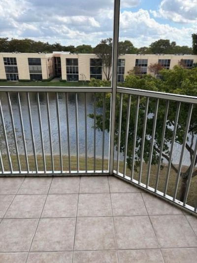 7611 Southampton Terrace, Unit 407, Tamarac, FL 33321 Photo