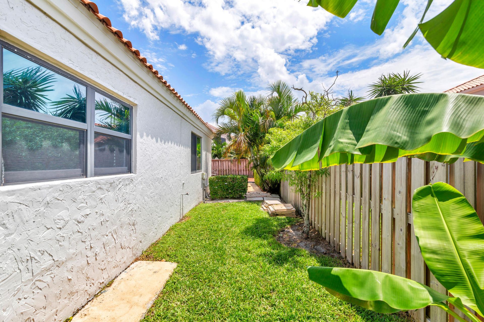 2690 Mikasa Drive, Palm Beach Gardens, FL 33410 Photo