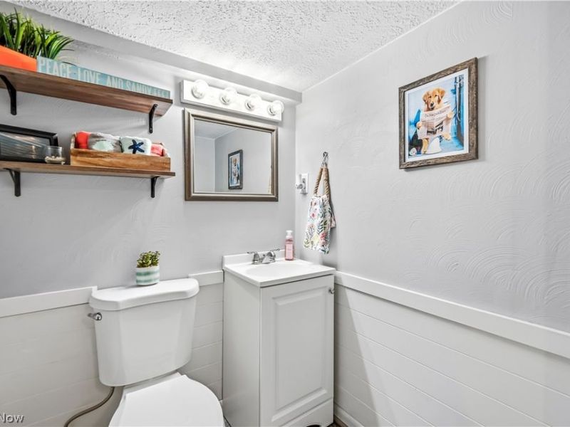 32242 Woodale Drive , Hanoverton, OH 44423 Photo 18