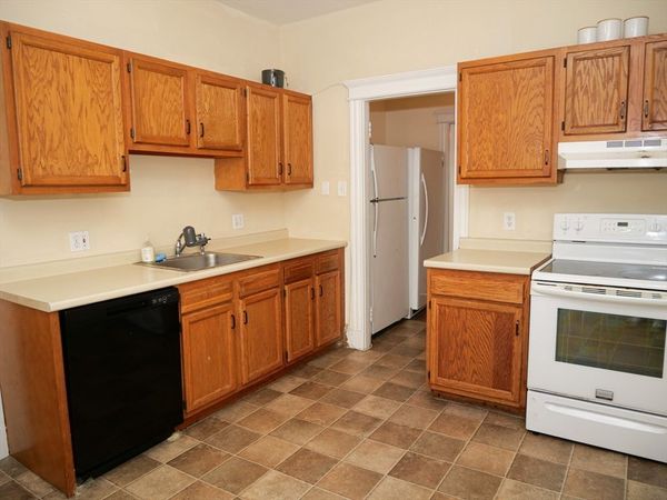 223 Saint Paul, Unit 2, Brookline, MA 02446