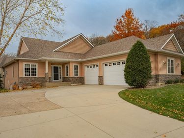 1598 Salem Court SW, Rochester, MN 55902