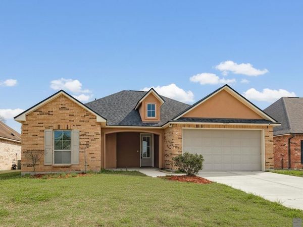 23324 Conifer Rd, Denham Springs, LA 70726