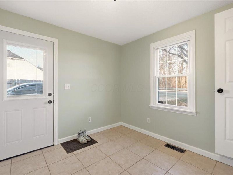 16481 Wooster Road , Mount Vernon, OH 43050 Photo 8