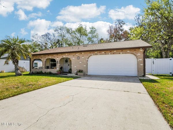 28 AARON Circle, Ormond Beach, FL 32174