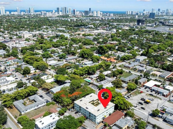 2031 Dewey St , Unit 302, Hollywood, FL 33020