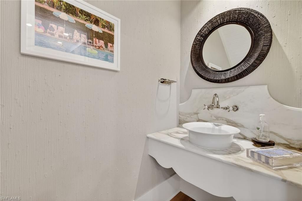 477 3rd Ave S, Unit 2, Naples, FL 34102 Photo