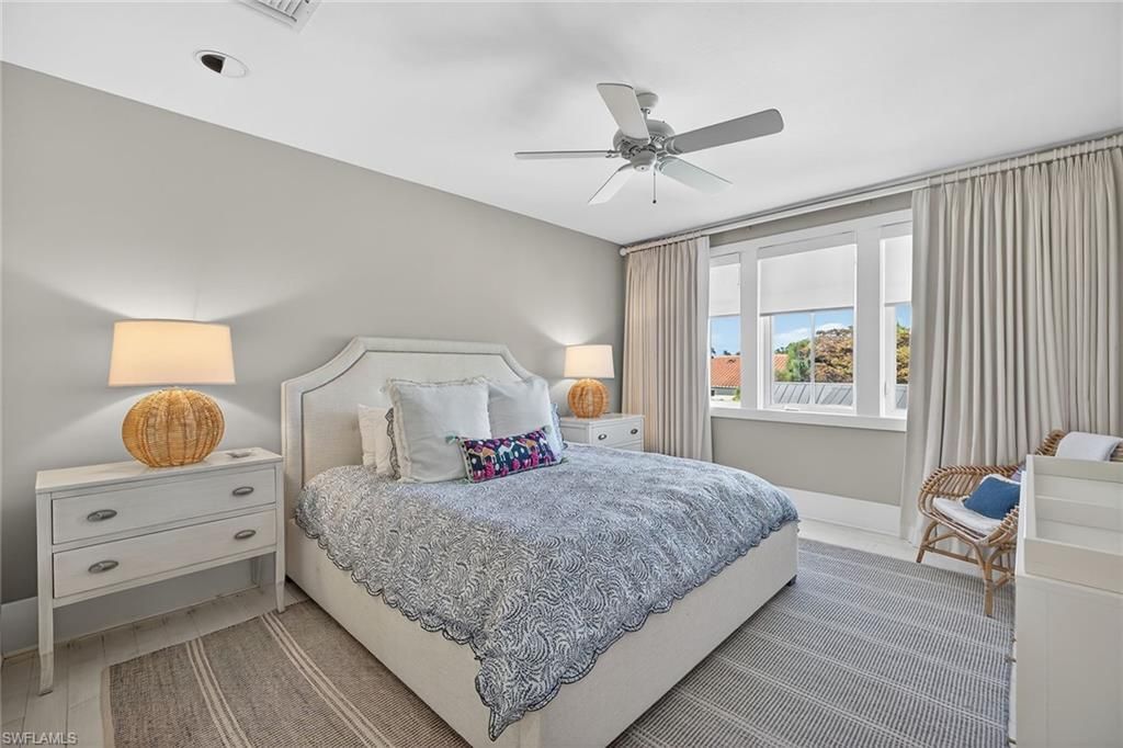 477 3rd Ave S, Unit 2, Naples, FL 34102 Photo