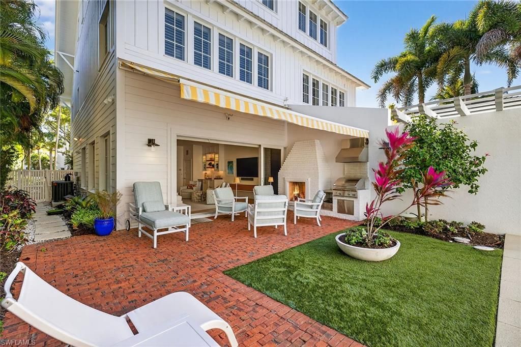 477 3rd Ave S, Unit 2, Naples, FL 34102 Photo