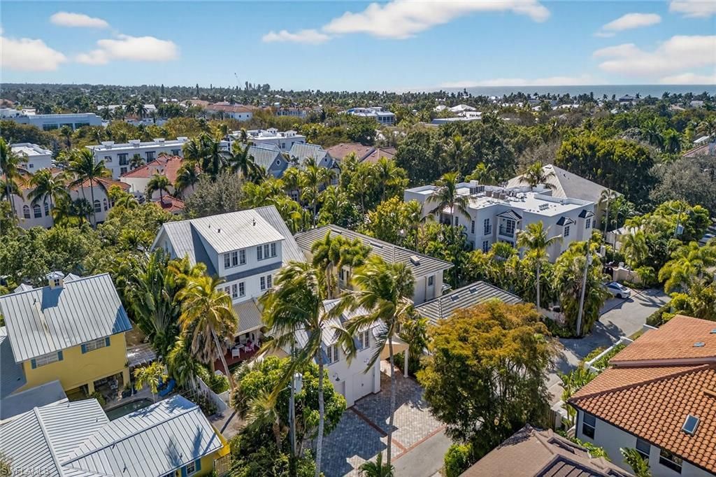 477 3rd Ave S, Unit 2, Naples, FL 34102 Photo