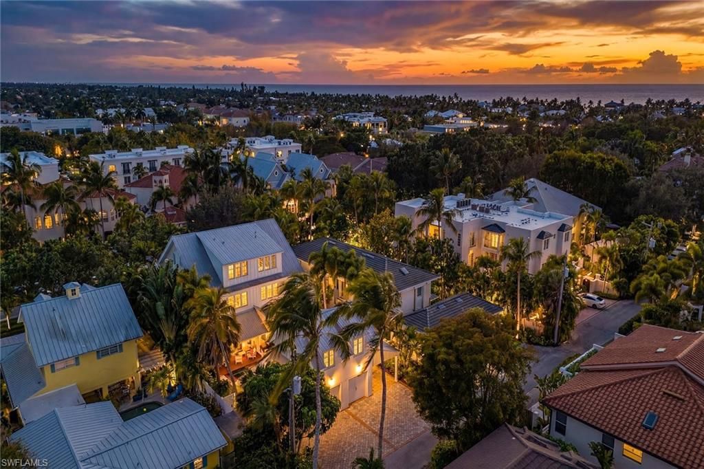 477 3rd Ave S, Unit 2, Naples, FL 34102 Photo