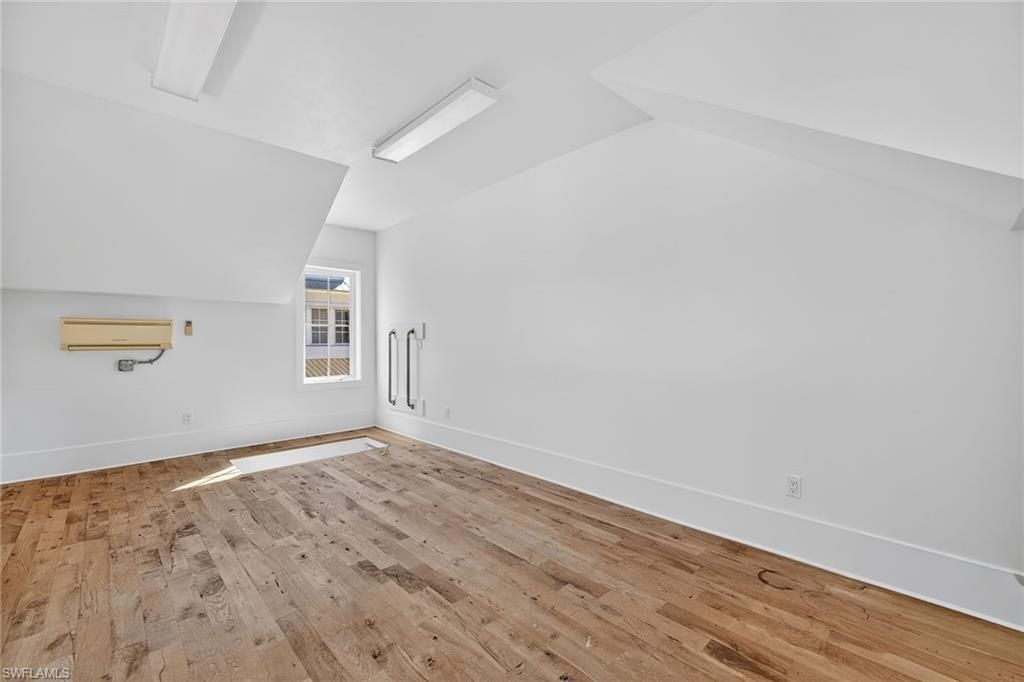 477 3rd Ave S, Unit 2, Naples, FL 34102 Photo