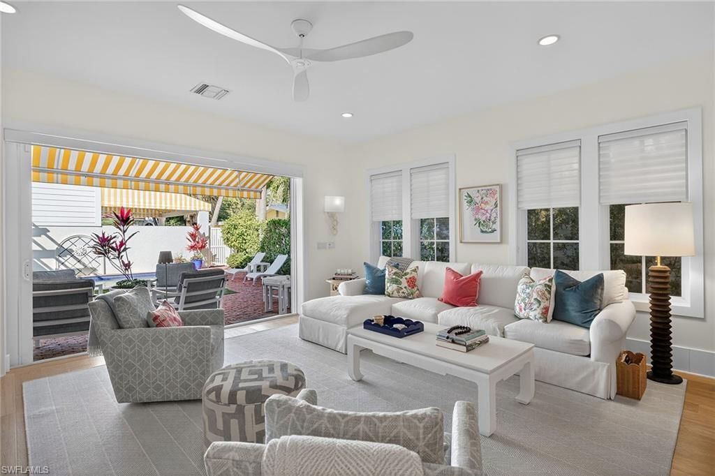 477 3rd Ave S, Unit 2, Naples, FL 34102 Photo