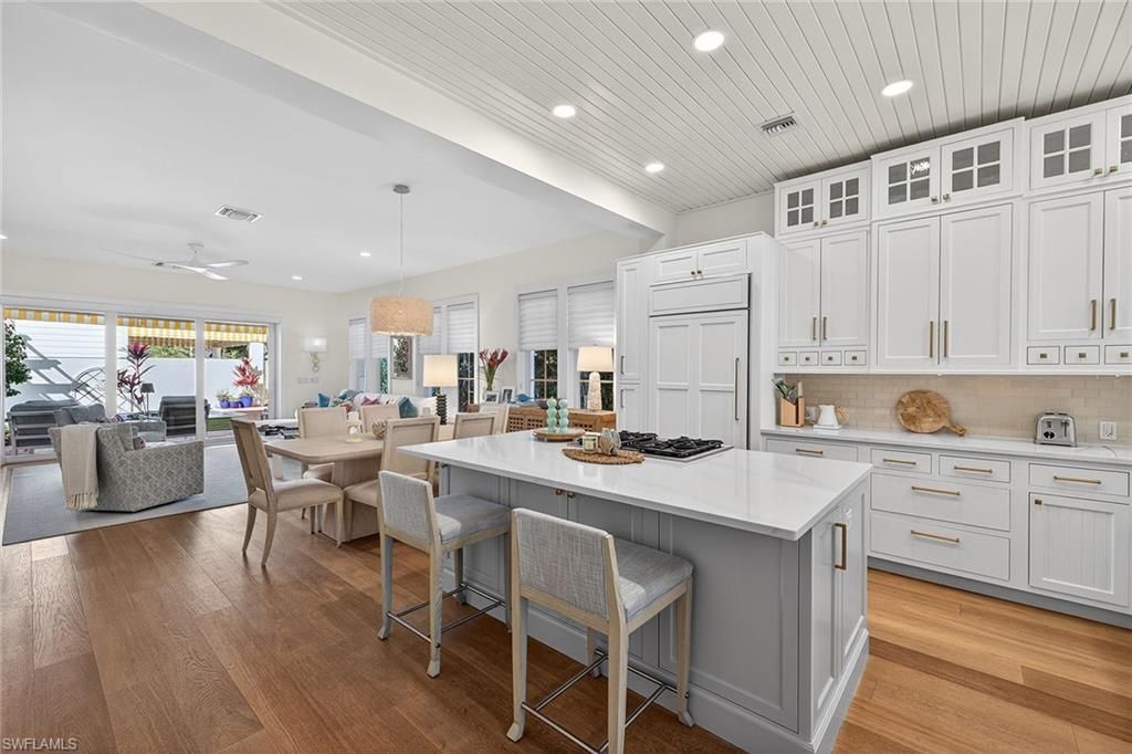 477 3rd Ave S, Unit 2, Naples, FL 34102 Photo