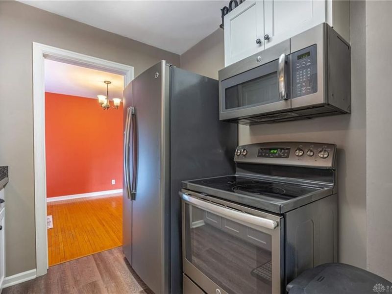 451 Lawnview Avenue, Springfield, OH 45505 Photo 12