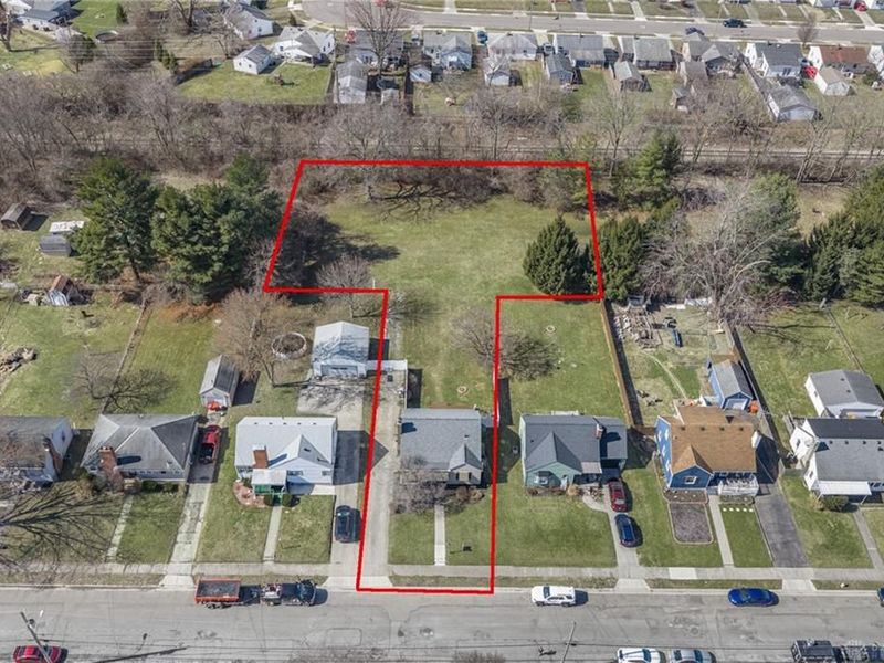 451 Lawnview Avenue, Springfield, OH 45505 Photo 3