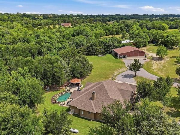 1011 Red Road, Howe, TX 75459