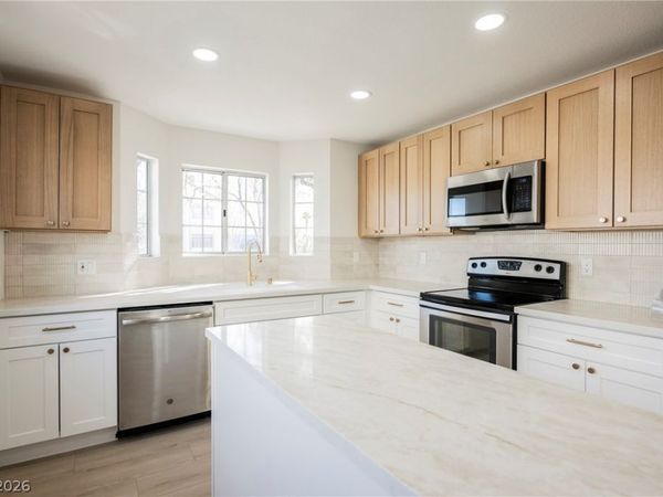 2701 Riley Oaks Court, Las Vegas, NV 89108