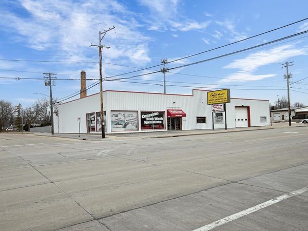 1610 W WISCONSIN AVENUE, Appleton, WI 54914