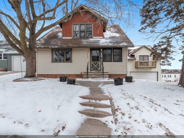 220 GREEN BAY ROAD, Denmark, WI 54208