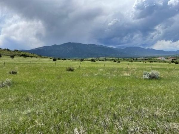 Beaubien Way, Colorado City, CO 81019