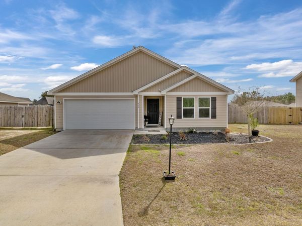 434 Graysen Lane, DeFuniak Springs, FL 32435