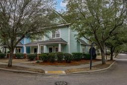 305 Hampton Forest Drive  photo 4