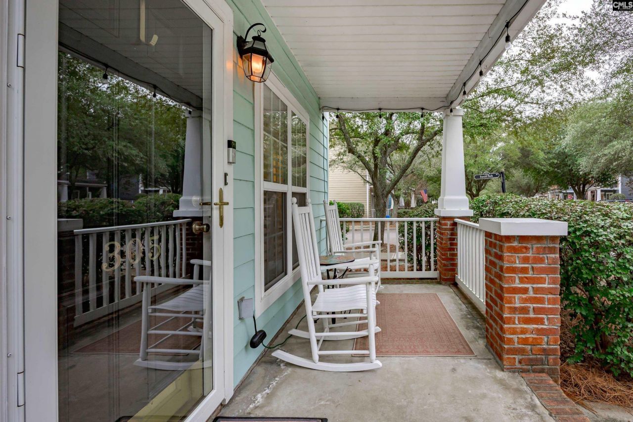 305 Hampton Forest Drive  Photo 5