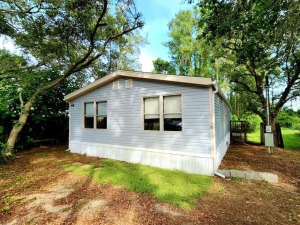 2168 Massachusetts Avenue, Carrabelle, FL 32322