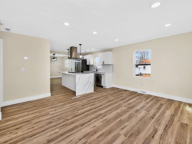 8081 Lawrence Drive, West Chester, OH 45069 Photo 7