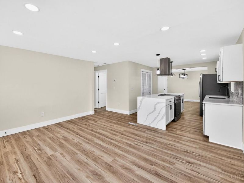 8081 Lawrence Drive, West Chester, OH 45069 Photo 8