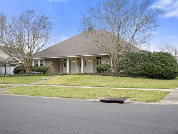 6439 Boone Ave, Baton Rouge, LA 70808
