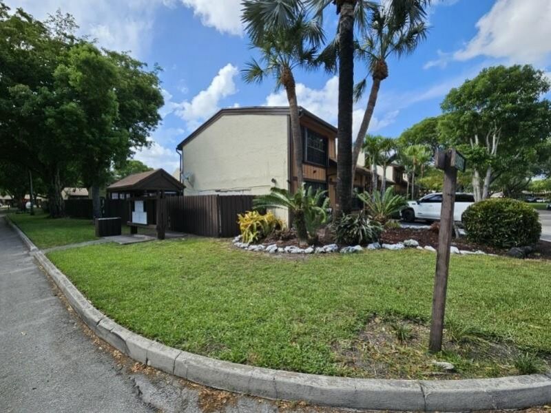 10191 Oleander Court, Pembroke Pines, FL 33026 Photo
