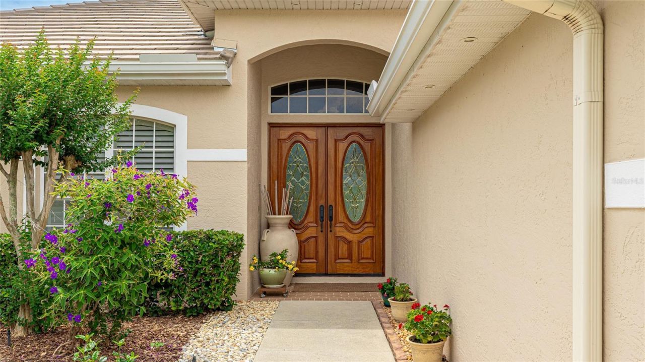 7126 Southgate Court , Sarasota, FL 34243 Photo