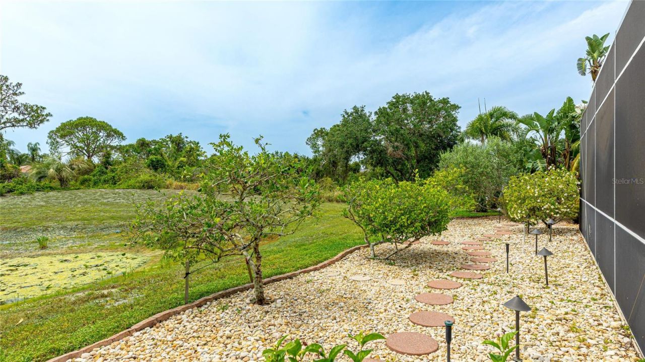 7126 Southgate Court , Sarasota, FL 34243 Photo