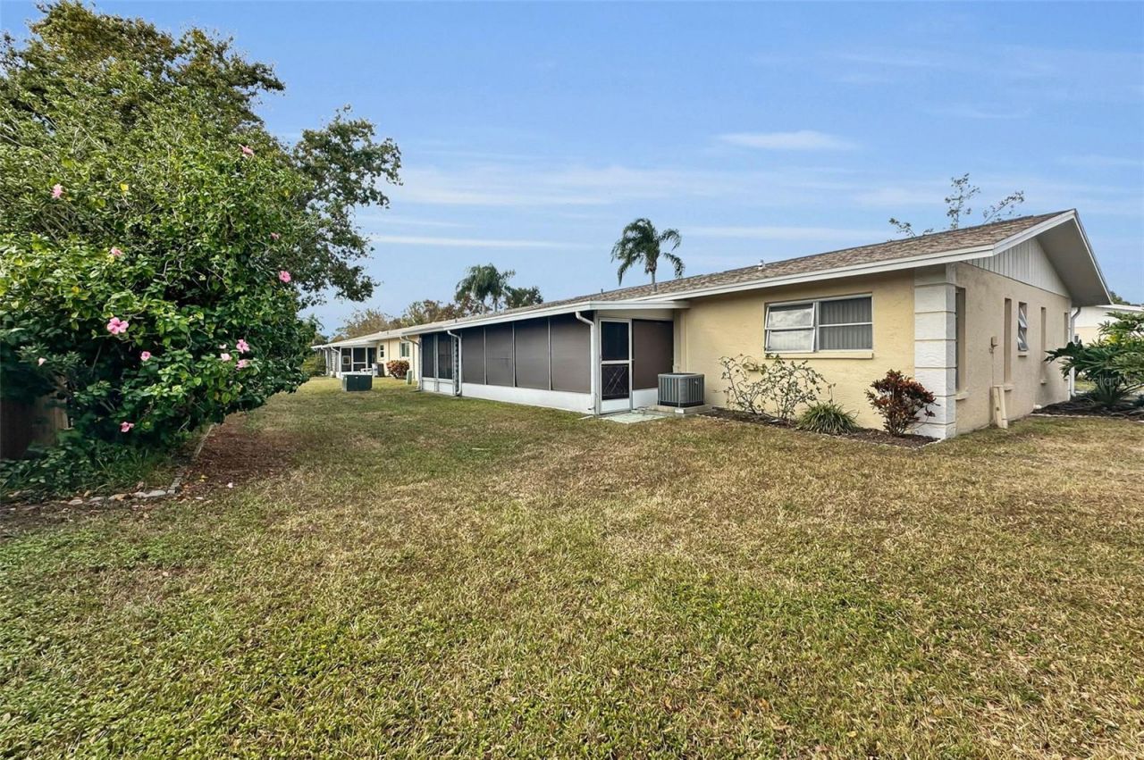 1055 Loch Haven Drive S, Dunedin, FL 34698 Photo