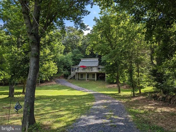 902 MISTY MEADOW LANE, BENTONVILLE, VA 22610