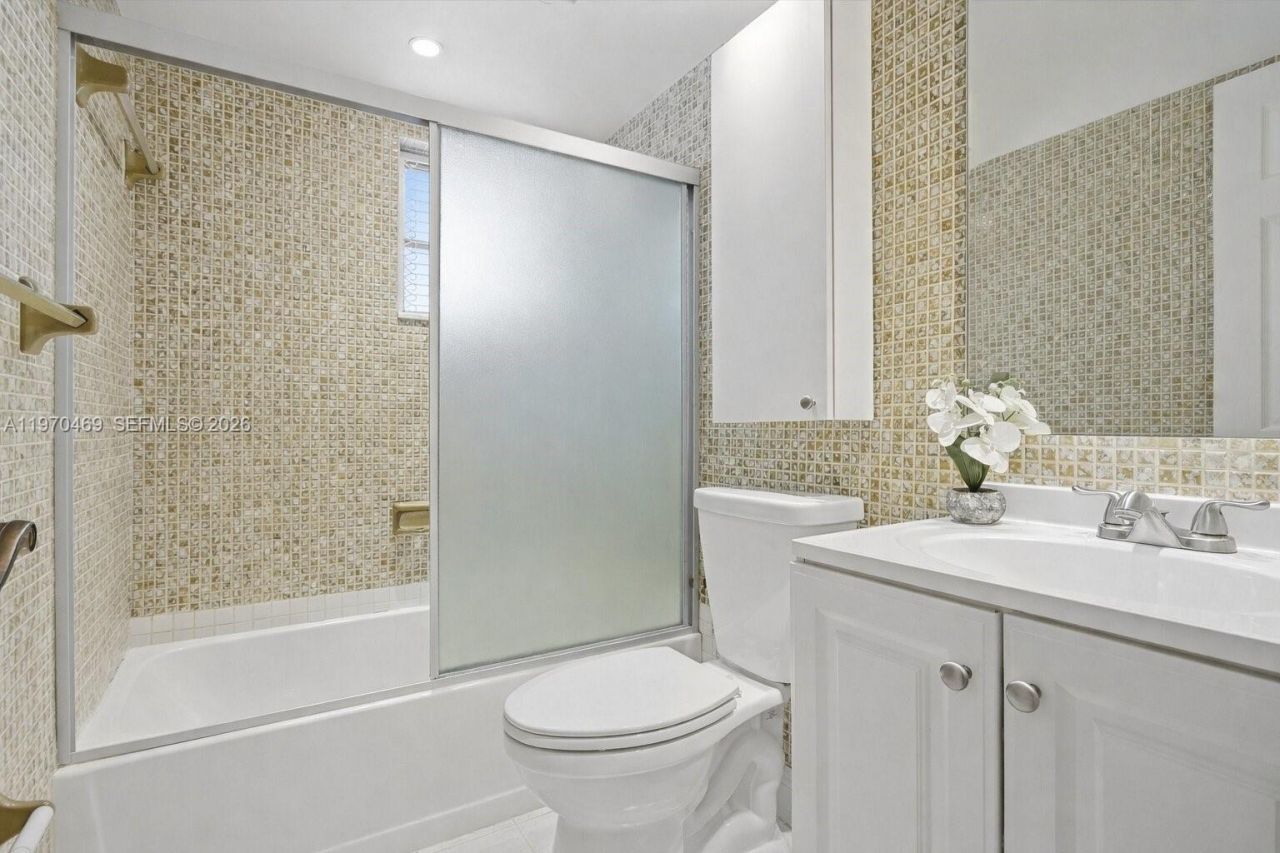 3001 SW 2nd St , Unit 111C, Miami, FL 33135 Photo