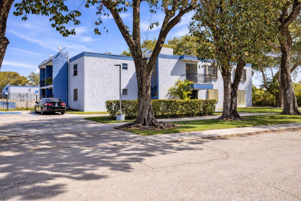 3001 SW 2nd St , Unit 111C, Miami, FL 33135 Photo