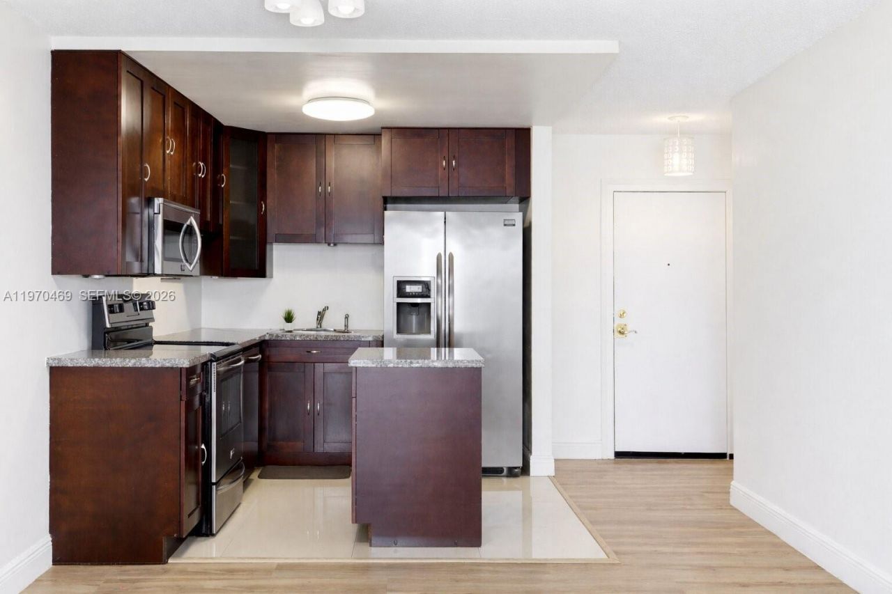 3001 SW 2nd St , Unit 111C, Miami, FL 33135 Photo