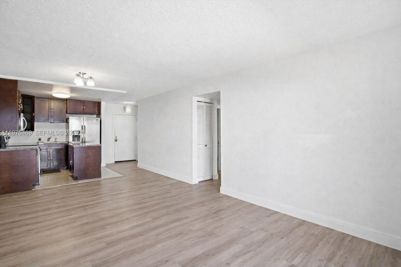 3001 SW 2nd St , Unit 111C, Miami, FL 33135 Photo
