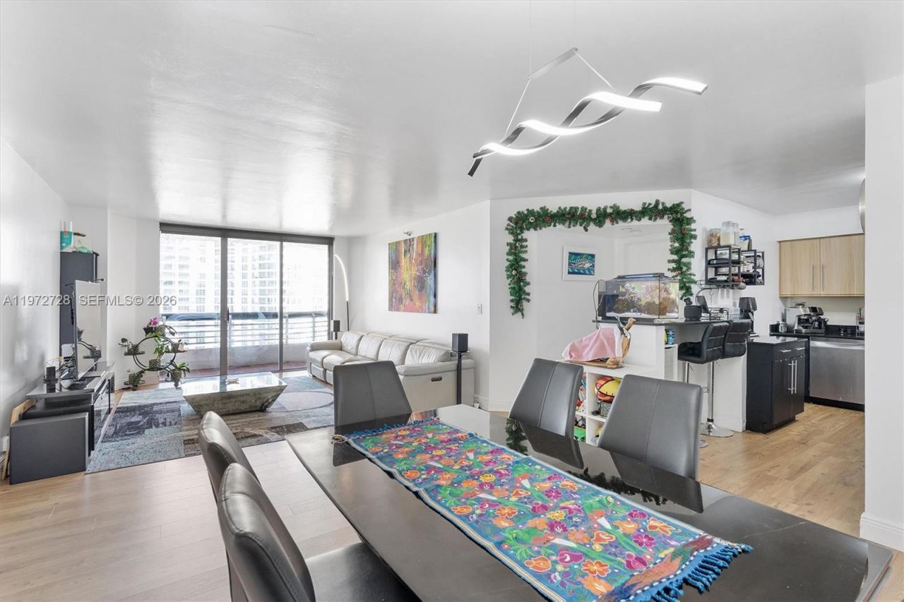 3530 Mystic Pointe Dr, Unit 2907, Aventura, FL 33180 Photo