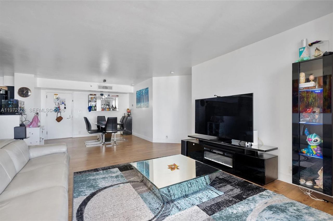 3530 Mystic Pointe Dr, Unit 2907, Aventura, FL 33180 Photo